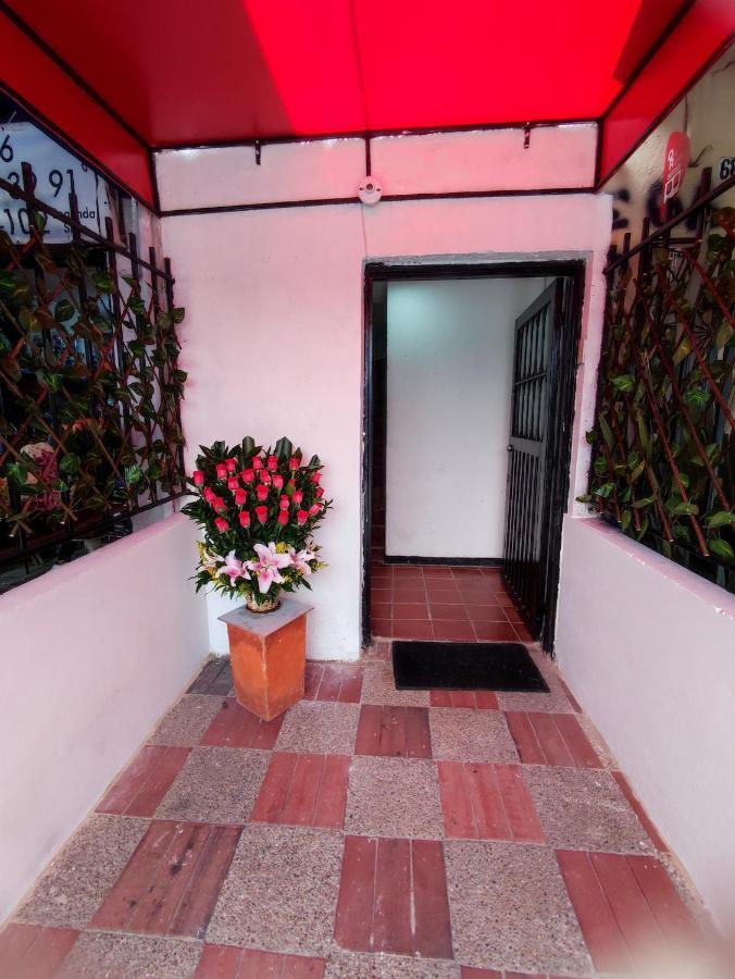 Baruch Capsula Hotel Bogota Luaran gambar